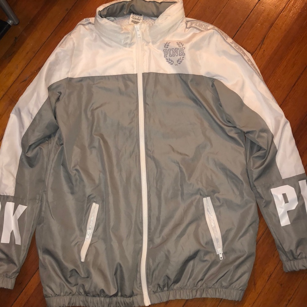 Pink anorak windbreaker with zip in hoodie